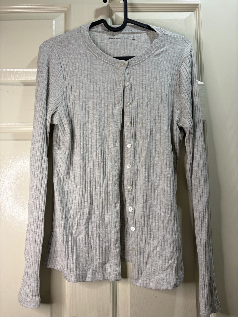 Abercrombie & Fitch Light Gray Ribbed Button-Front Cardigan